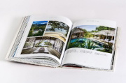 Buchcover und Innenansicht für das Buch: Iconic Hotels