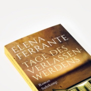 Buchcover und Innenansicht für das Buch: I giorni dell'abbandono