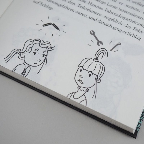 Buchcover und Innenansicht für das Buch: Ella ja kaverit menevät metsään (No. 14)