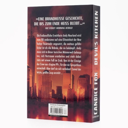 Buchcover und Innenansicht für das Buch: Devil's Kitchen