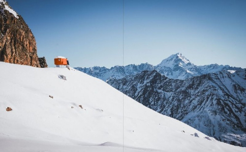 Buchcover und Innenansicht für das Buch: Alpine Refuges