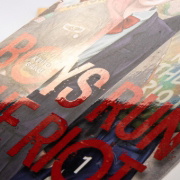 Buchcover und Innenansicht für das Buch: Boys Run the Riot