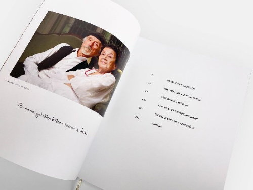 Buchcover und Innenansicht für das Buch: The Arik Brauer Villa