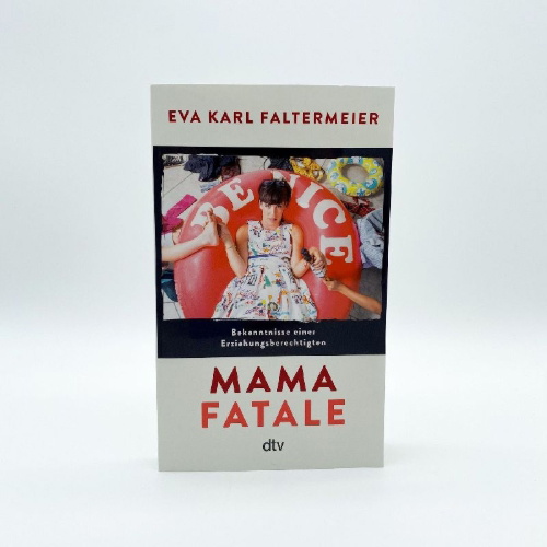 Buchcover und Innenansicht für das Buch: Mama fatale