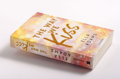 Buchcover und Innenansicht für das Buch: The Way We Kiss