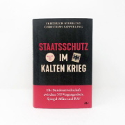 Buchcover und Innenansicht für das Buch: Staatsschutz im Kalten Krieg