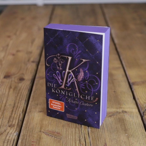 Buchcover und Innenansicht für das Buch: Bitterblue