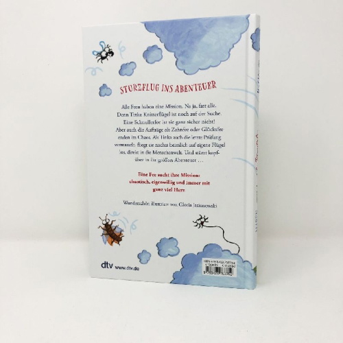 Buchcover und Innenansicht für das Buch: Tinka Knitterflügel - Heldin in Ringelsocken