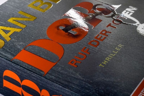 Buchcover und Innenansicht für das Buch: Dorn. Ruf der Toten