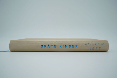 Buchcover und Innenansicht für das Buch: Späte Kinder