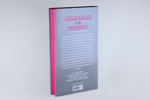 Buchcover und Innenansicht für das Buch: One Life