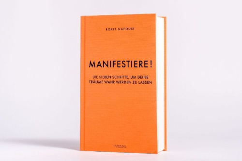 Buchcover und Innenansicht für das Buch: MANIFEST. 7 Steps for Living Your Best Life