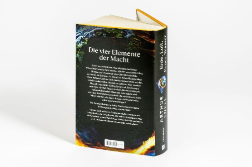 Buchcover und Innenansicht für das Buch: Elemental