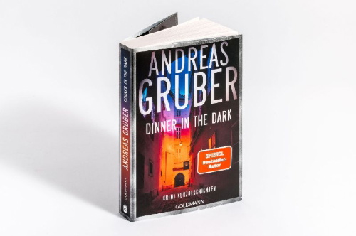 Buchcover und Innenansicht für das Buch: Dinner in the Dark