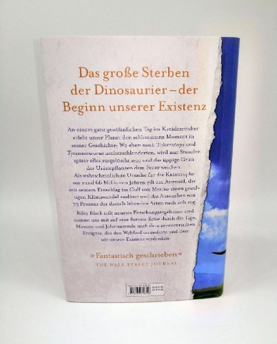 Buchcover und Innenansicht für das Buch: The last days of the dinosaurs